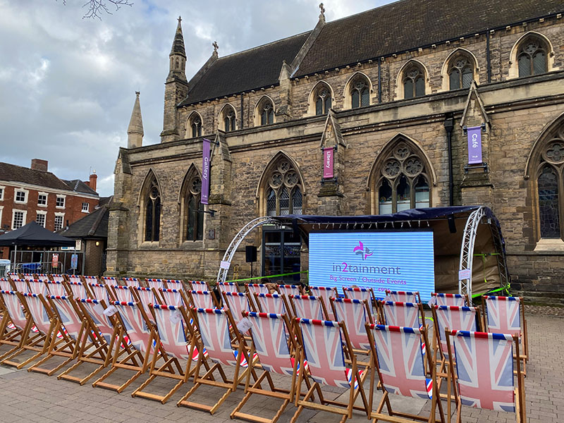 Lichfield-food-festival-in2tainment-screen